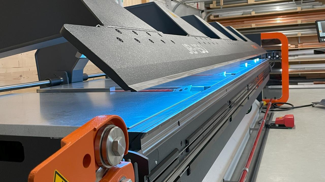 Maschine für Spenglerarbeiten